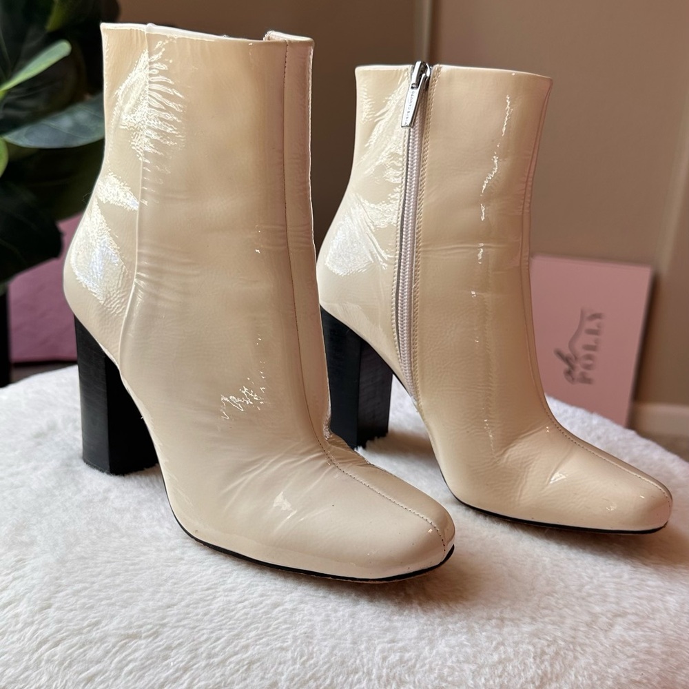 Vince Camuto Booties